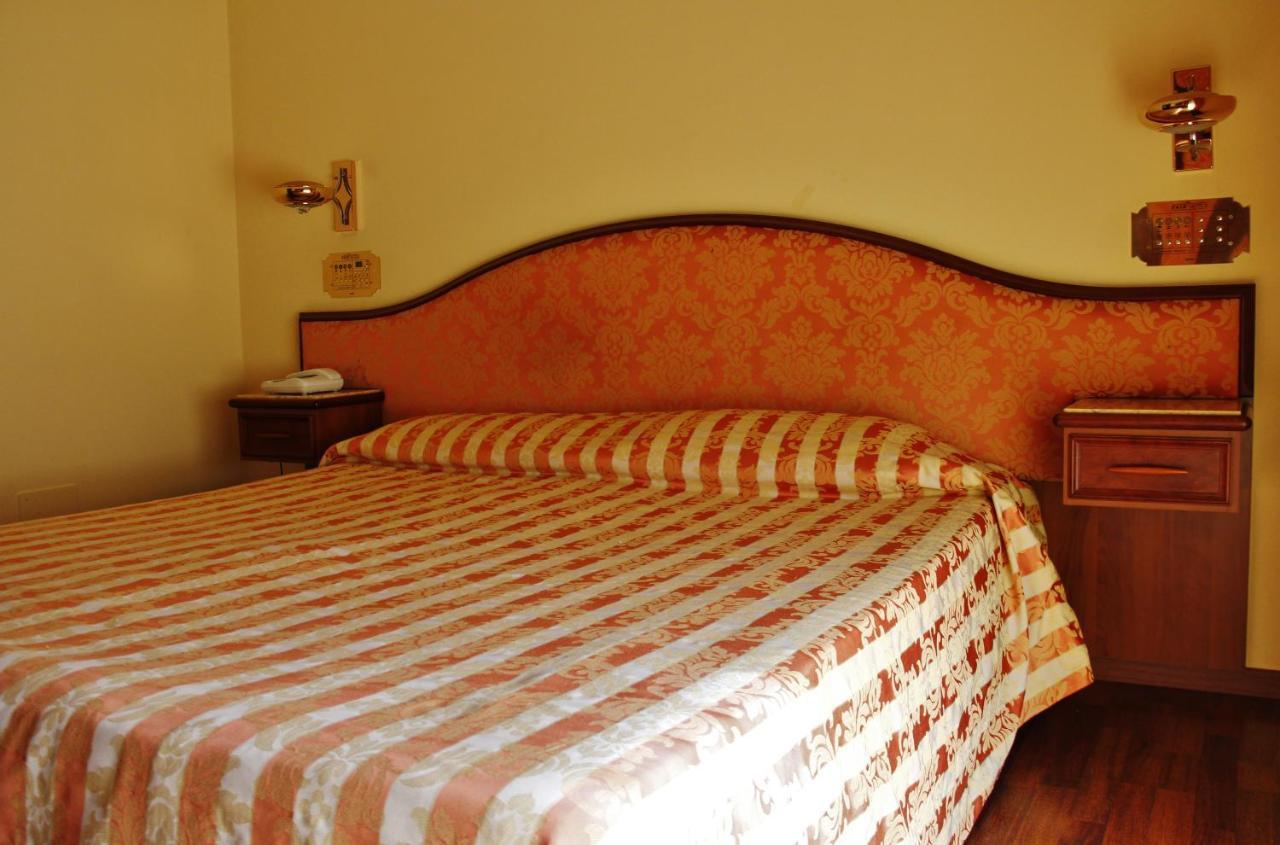 Hotel Valdaso Pedaso Zewnętrze zdjęcie